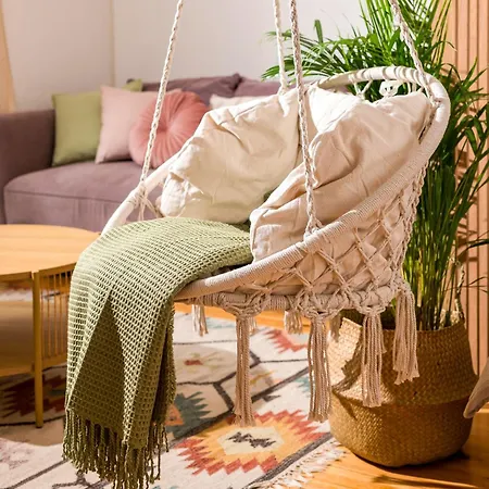 Retreat In Praga For 2-4 Guests, Only 15 Min To Centre Varsovia