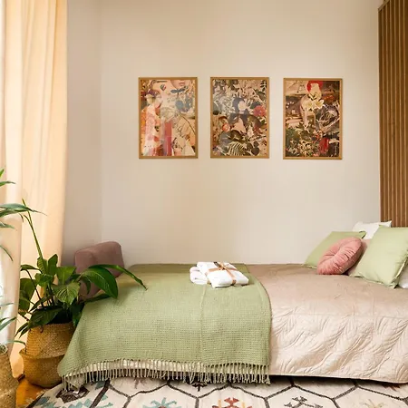 Retreat In Praga For 2-4 Guests, Only 15 Min To Centre *