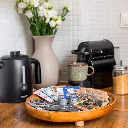 Retreat In Praga For 2-4 Guests, Only 15 Min To Centre Apartamento