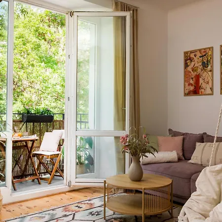 דירה Retreat In Praga For 2-4 Guests, Only 15 Min To Centre *