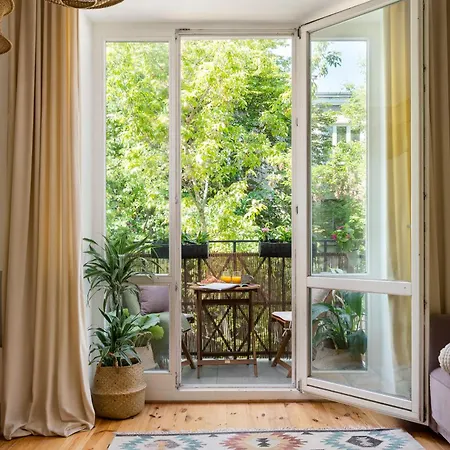 Retreat In Praga For 2-4 Guests, Only 15 Min To Centre